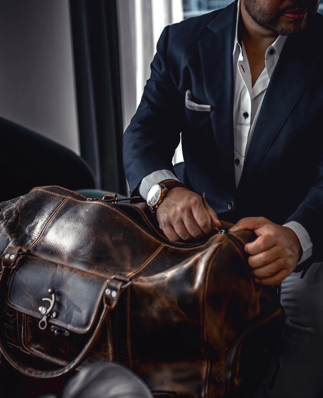 The “Hemingway” Buffalo Leather Duffle Bag - Image 7