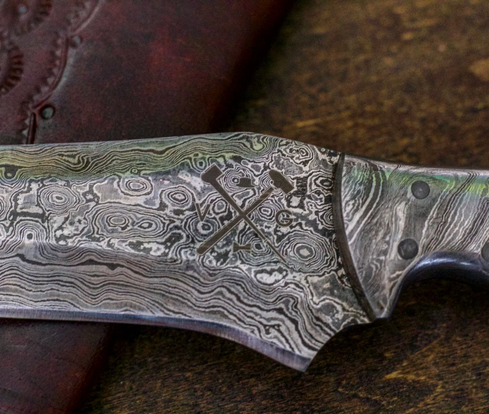 Limited Edition Damascus Steel Hunting Knife- Buffalo Horn Handle- Model VG11 - Image 2