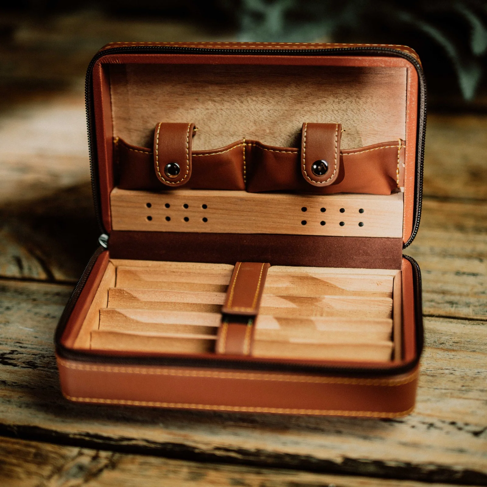 VG Executive Humidor - Image 2