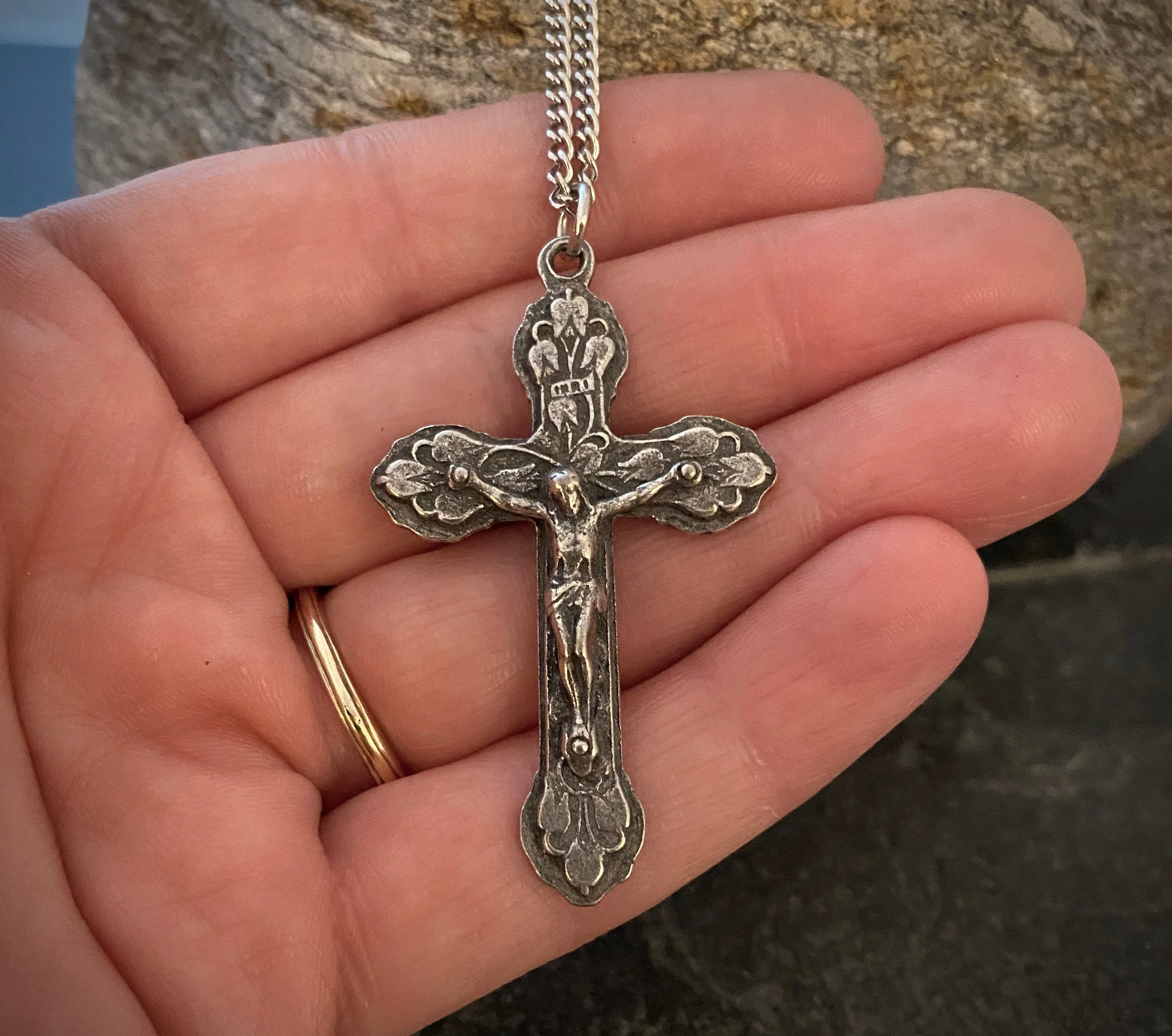 Men's necklace featuring a large decorative floral crucifix, unisex necklace, 20 to 24 inch chain, ST-015 - Image 2