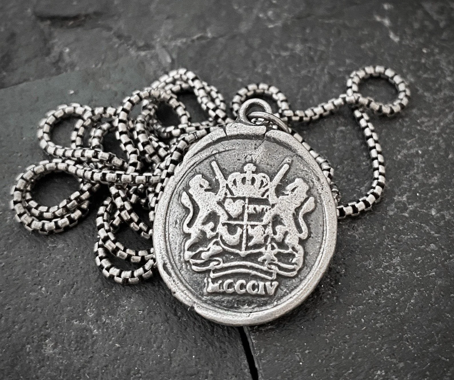 Sterling Silver Men's Necklace featuring a Heraldry Crest Seal, Unisex, SS-004 - Image 4