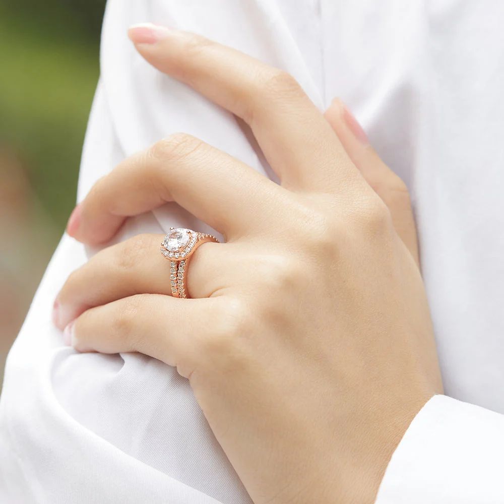 The Victoria - 18kt Rose Gold Wedding Ring Set - Image 9