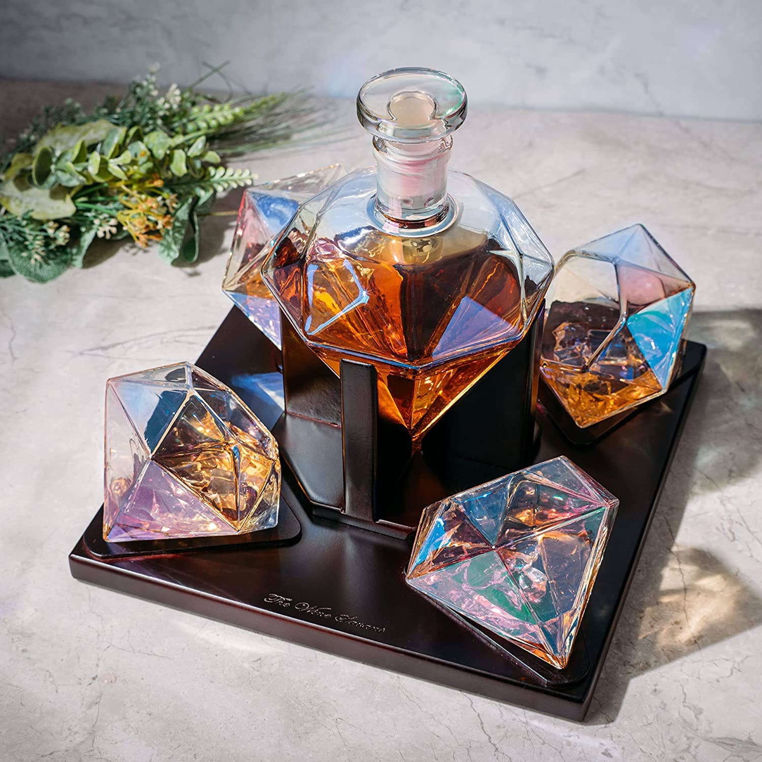 The Wine Savant Diamond Whiskey and Wine Decanter, 750ml - Image 5
