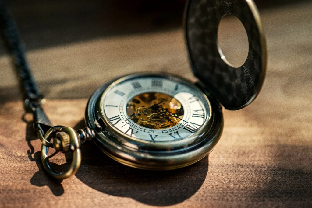 TreeWeto Vintage Pocket Watch - Image 3